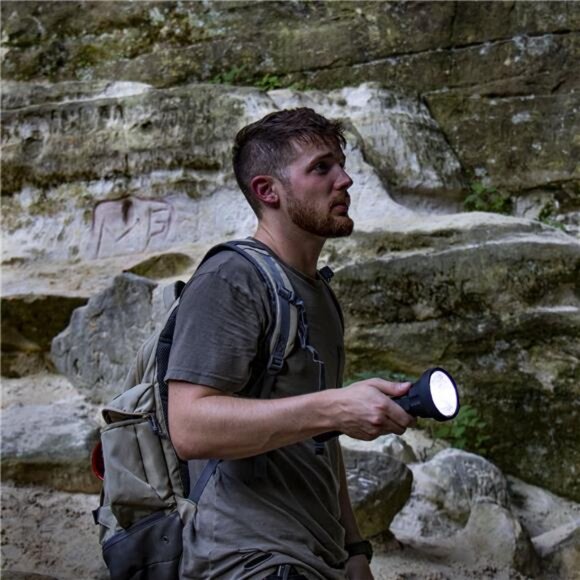 Rechargeable ULTAC2 1000 Lumen LED Flashlight – Ultra-Bright, - Picture 4 of 7